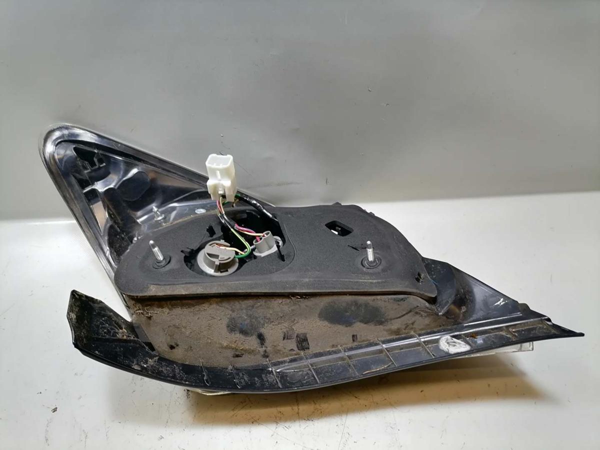 Toyota Yaris XP13 original Rücklicht Rückleuchte links teil LED BJ14